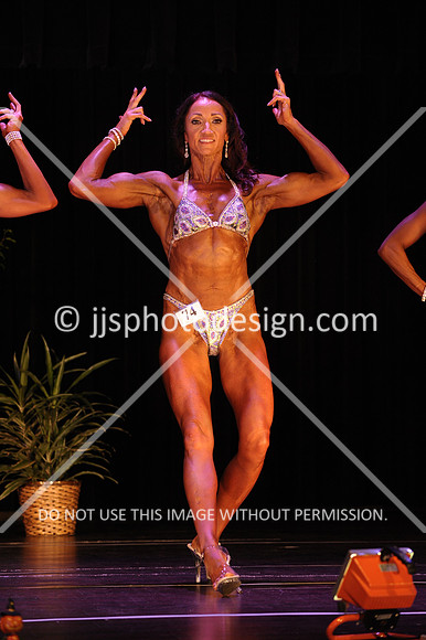 102817_WomFitBodyOpen-145
