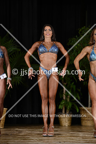 102514_Fig_Nov_Short-47