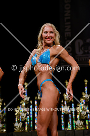 041214_Fig_Nov_Tall-72