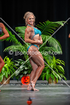 102718_Wom_Mas-105