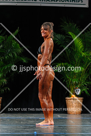 102719_Wom_BB_Nov-01