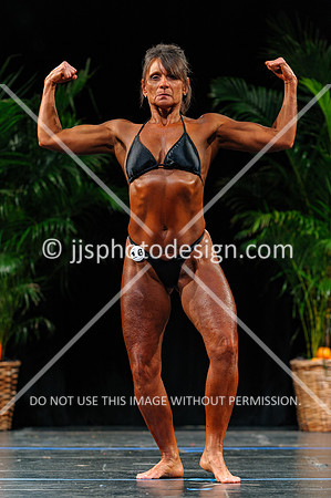 102719_Wom_BB_Nov-14