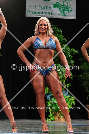 102719_Feminine_Phys_Open-012
