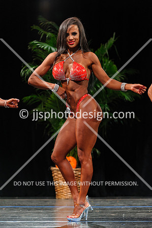 102719_Feminine_Phys_Open-016