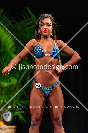 102719_Feminine_Phys_Open-035