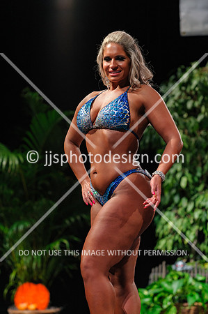 102719_Feminine_Phys_Open-041