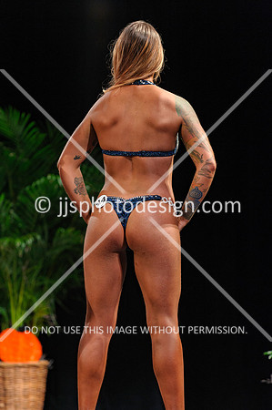 102719_Bik_Nov_Short-013