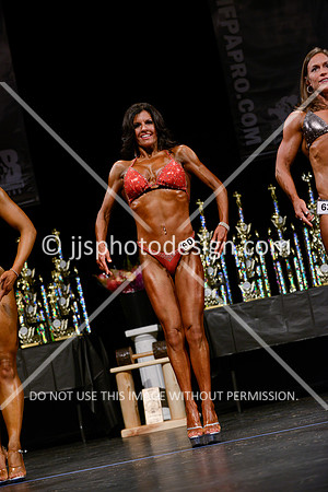 041214_Fig_Debut_Short-70