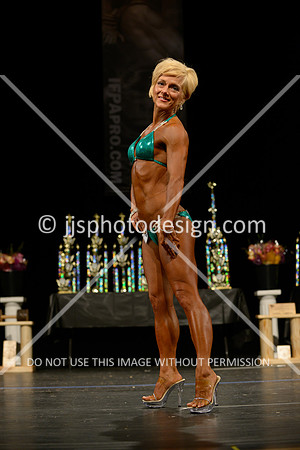 041214_Competitor_82-6