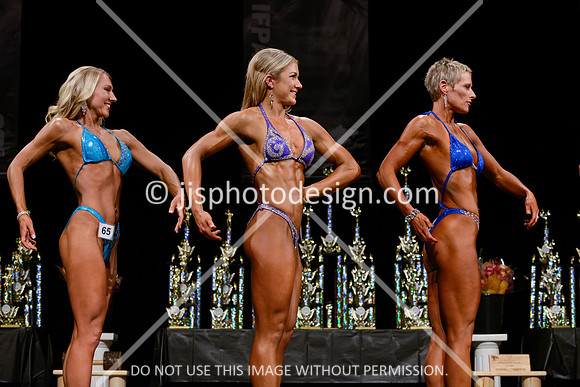 041214_Fig_Nov_Tall-206