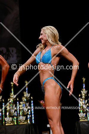 041214_Fig_Nov_Tall-216