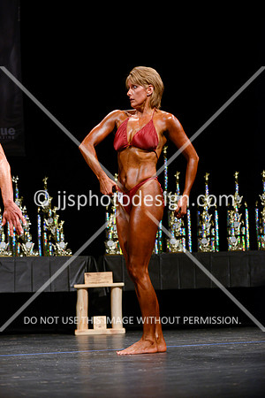 041214_Wom_Nov-10