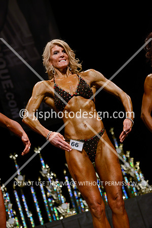 041214_Fig_Nov_Tall-189