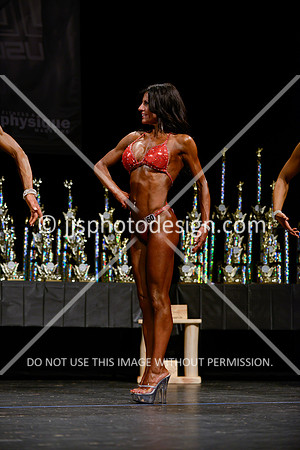 041214_Fig_Debut_Short-28