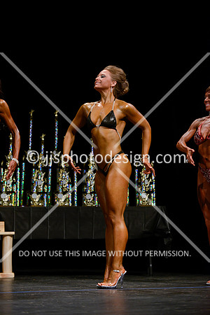 041214_Fig_Debut_Short-29