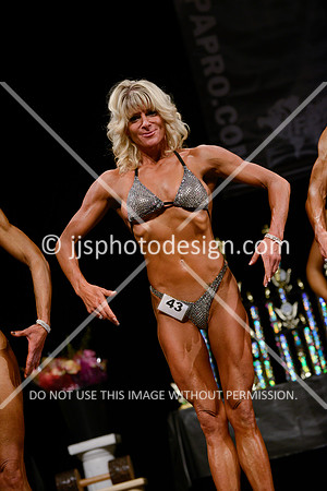 041214_Fig_Nov_Short-76