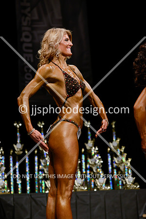 041214_Fig_Nov_Tall-219