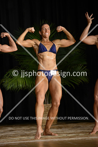 102514_Wom_Nov-18